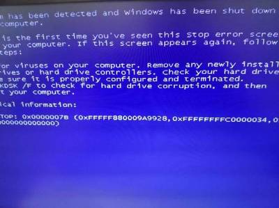 为什么电脑一会就蓝屏